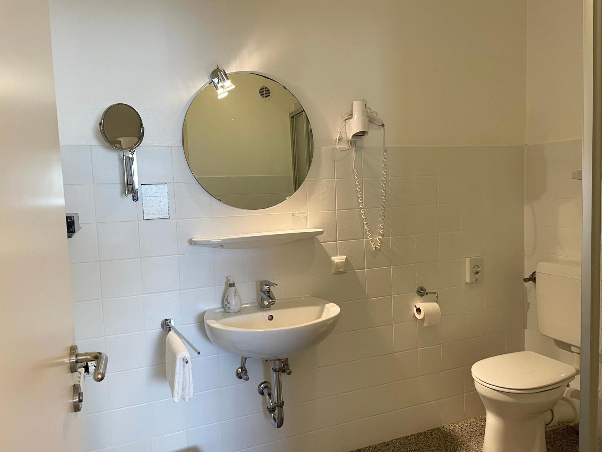 Hotel-Pension Hommen Кобленц Экстерьер фото